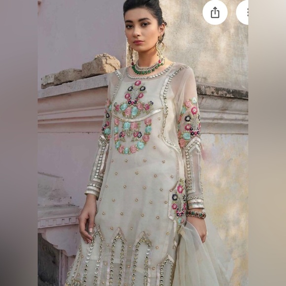 Embroidered Pakistani Indian fancy dress wedding party wear - Picture 3 of 10